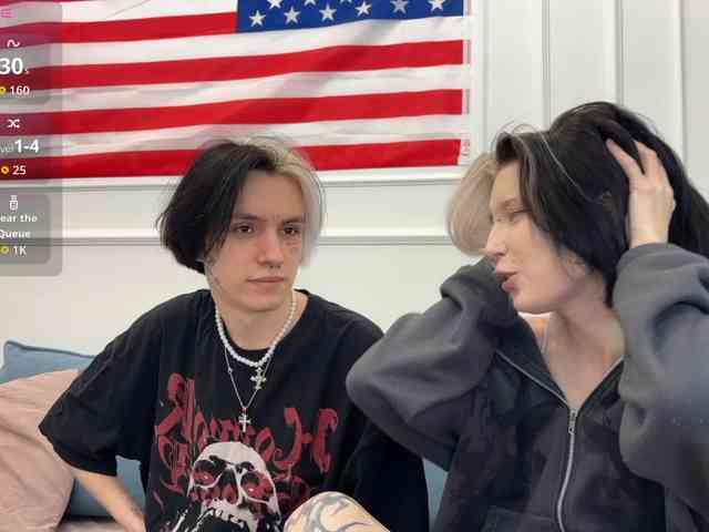 VeryRareTwins webcam