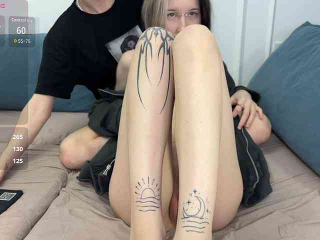 VeryRareTwins webcam