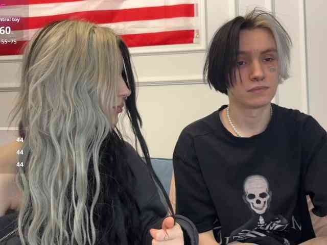 VeryRareTwins webcam