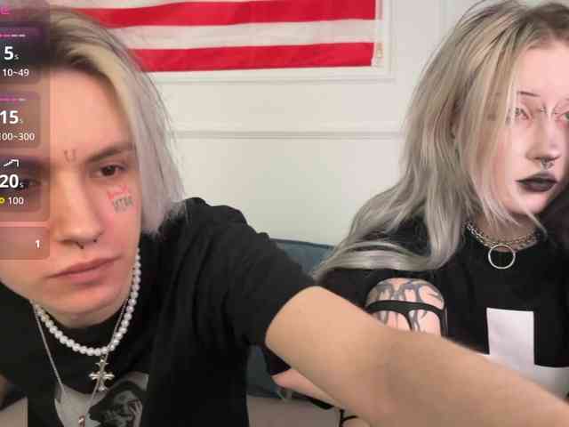 VeryRareTwins webcam