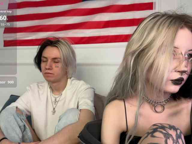 VeryRareTwins webcam