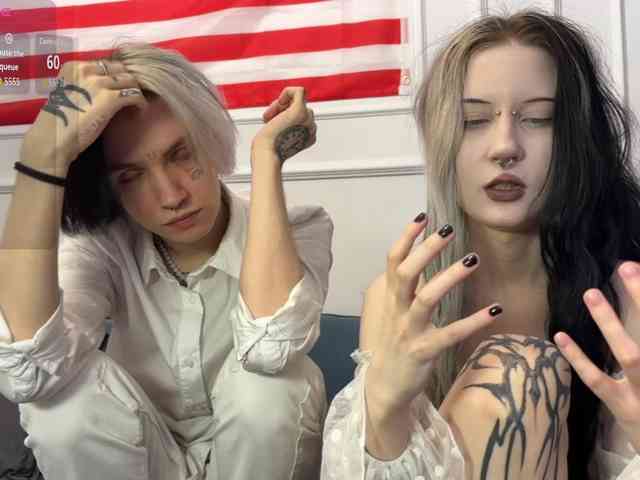 VeryRareTwins webcam