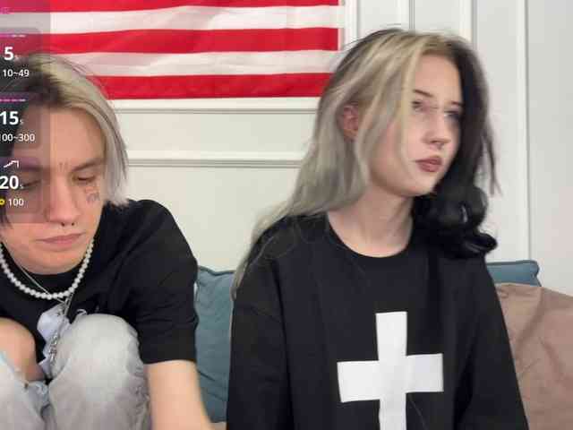 VeryRareTwins webcam