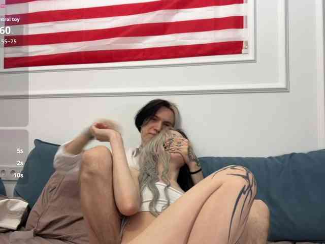 VeryRareTwins webcam