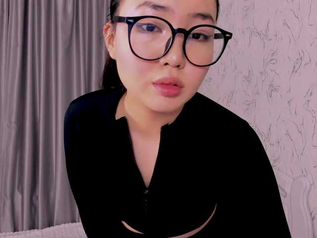 spooky-tyan's BongaCams show and profile