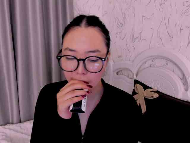 spooky-tyan Live Webcam on BongaCams