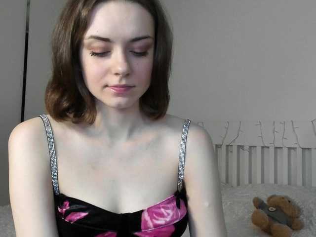  agnes-lunee chat room