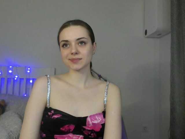  agnes-lunee chat room