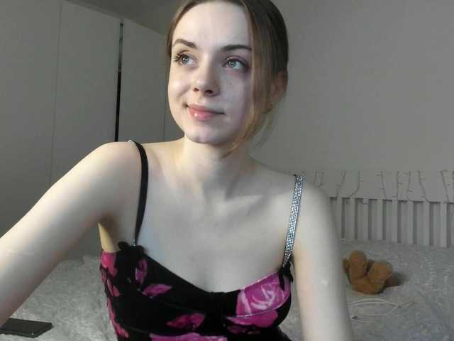  agnes-lunee chat room