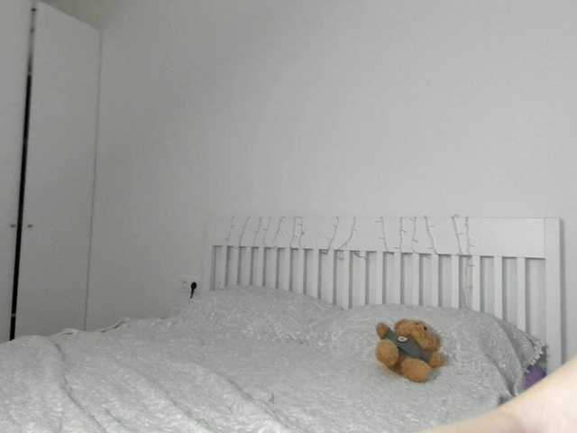  agnes-lunee chat room
