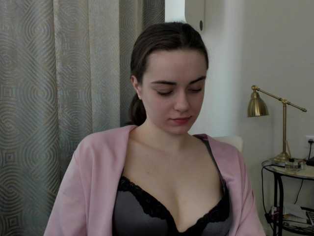 agnes-lunee's BongaCams show and profile