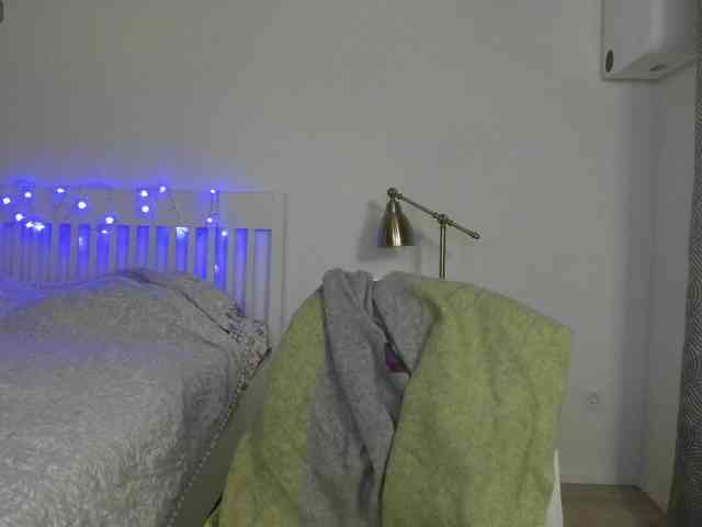Agnesshy webcam