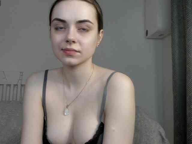 Agnesshy webcam