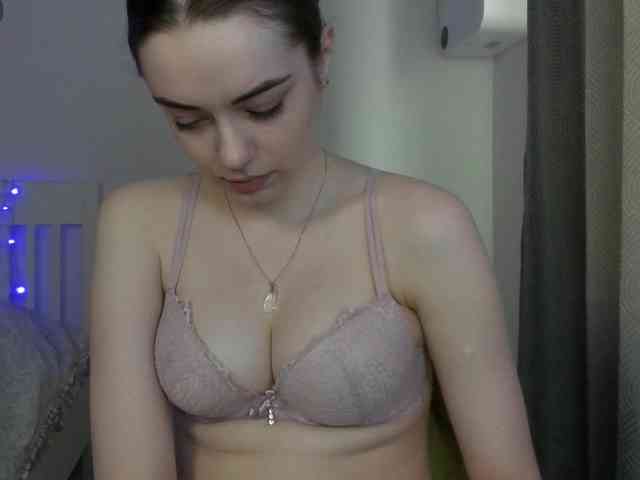 Agnesshy webcam