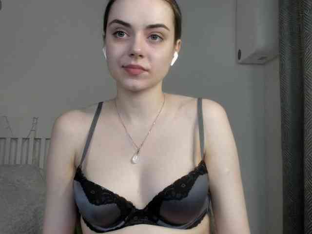 Agnesshy webcam