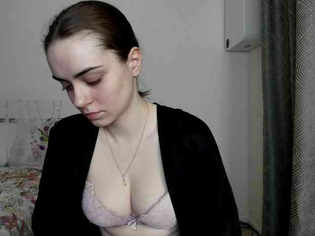 Agnesshy webcam