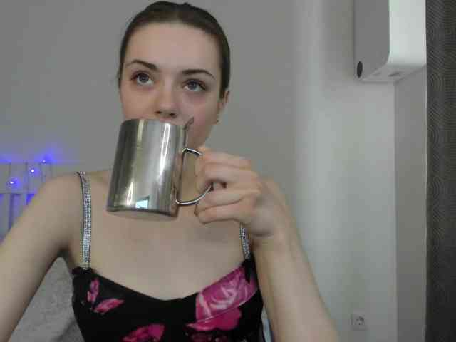 Agnesshy webcam