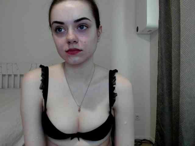 Agnesshy webcam