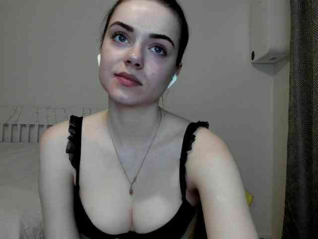 Agnesshy webcam