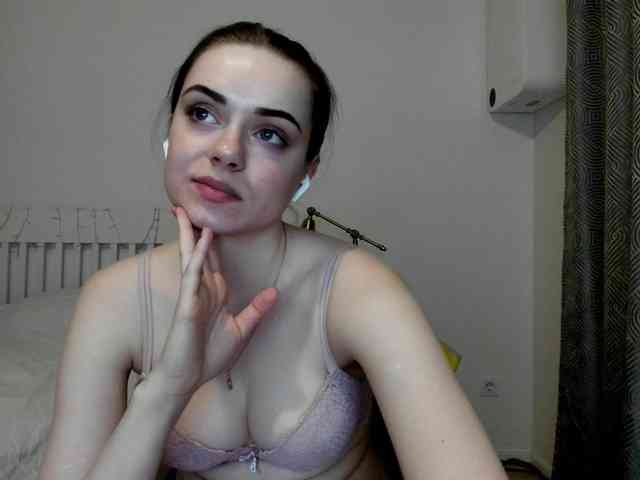 Agnesshy webcam