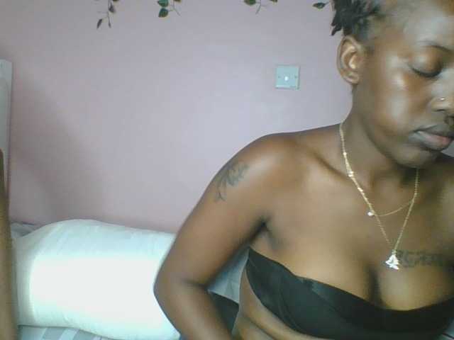 Abbylay's BongaCams show and profile