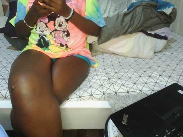 Sex chat gratuit in direct cu Abbylay pe BongaCams