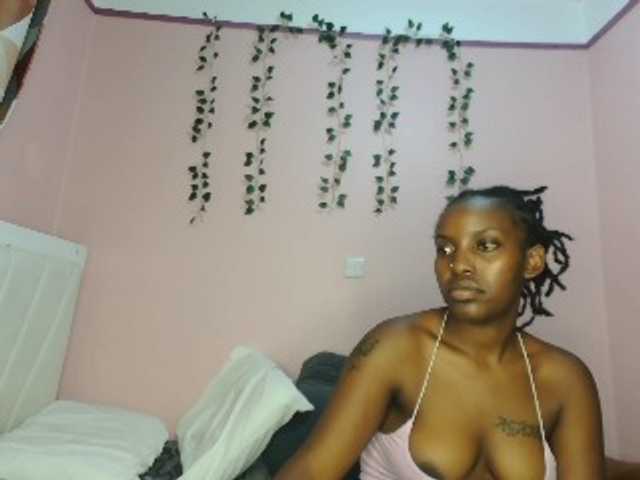 Abbylay's BongaCams show and profile