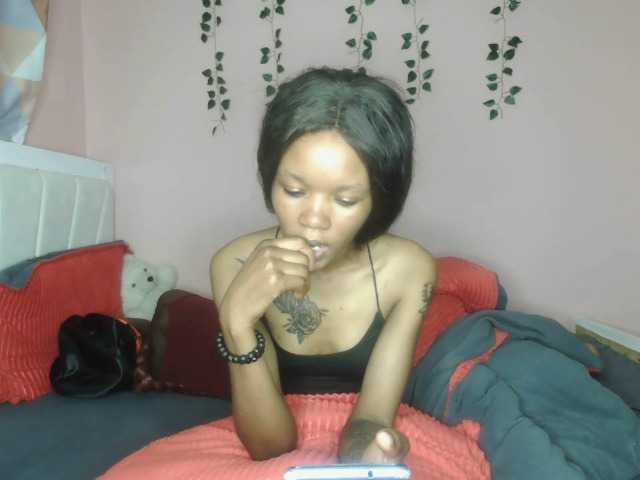 Abbylay's BongaCams show and profile