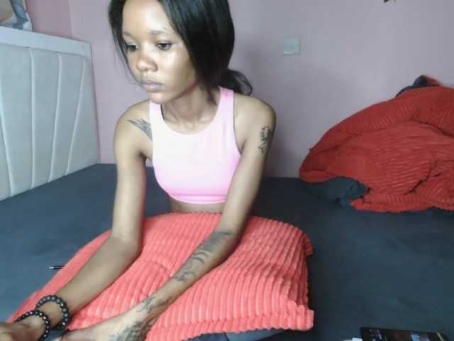 Abbylay's BongaCams show and profile