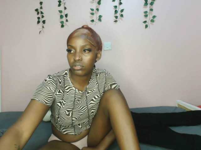 Abbylay's BongaCams show and profile