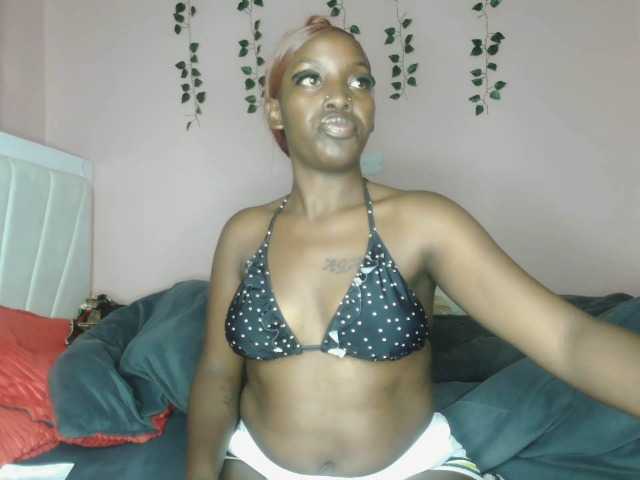 Abbylay's BongaCams show and profile