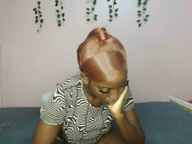 Abbylay's BongaCams show and profile