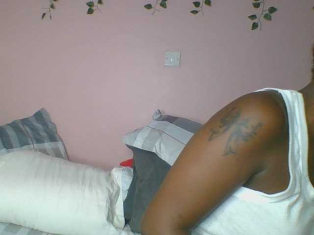 Abbylay's BongaCams show and profile