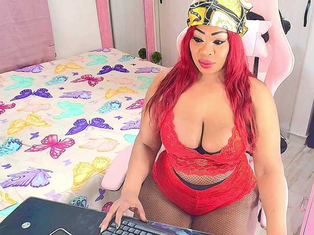 kimberlybellu's BongaCams show and profile