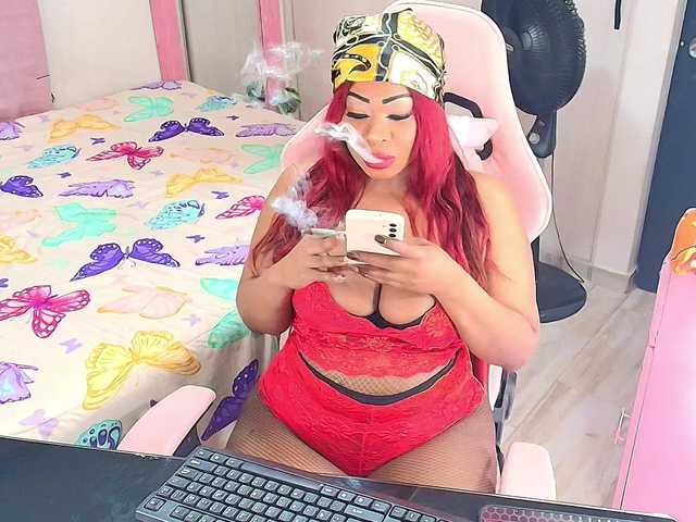 kimberlybellu's BongaCams show and profile