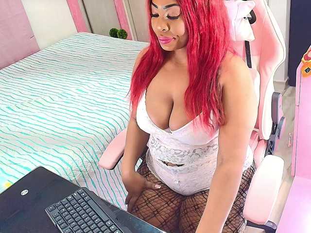 kimberlybellu's BongaCams show and profile