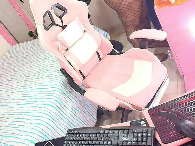 kimberlybellu's BongaCams show and profile