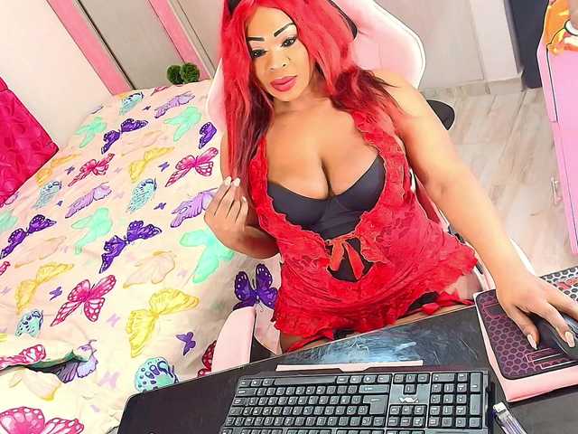 kimberlybellu's BongaCams show and profile