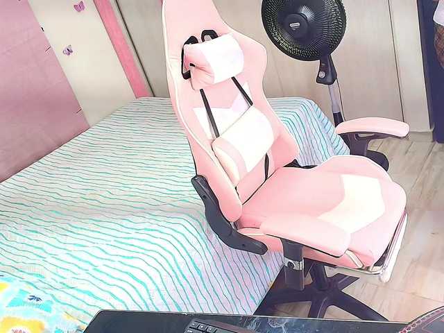 kimberlybellu's BongaCams show and profile