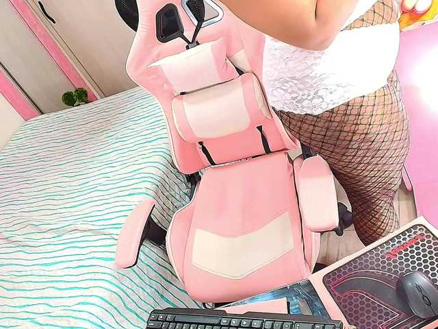 kimberlybellu's BongaCams show and profile