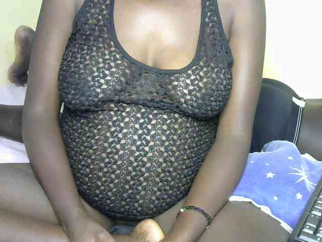 Kenyanhoty webcam