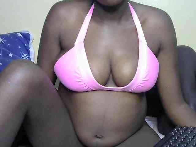 Kenyanhoty webcam
