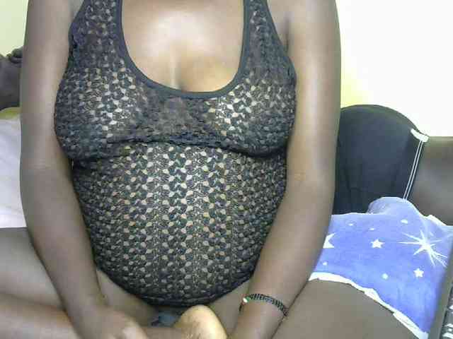 Kenyanhoty webcam