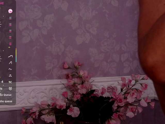 CelineHinton's BongaCams show and profile