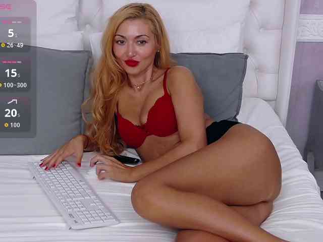 CelineHinton webcam