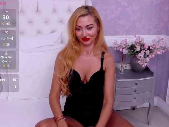 CelineHinton webcam