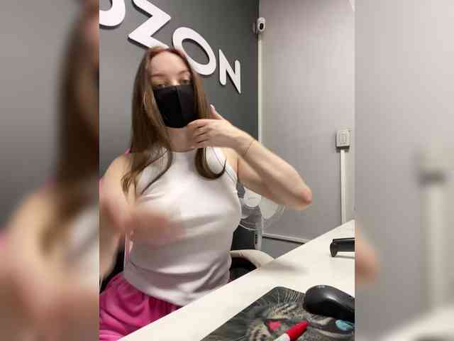 upskirt voyeur SweetD0lly