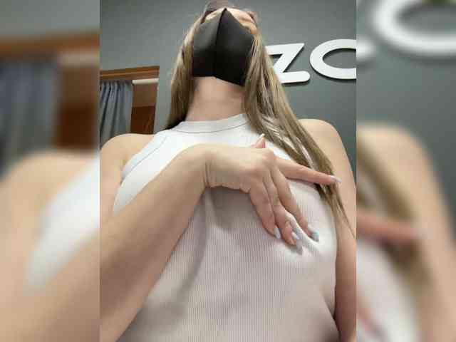 upskirt voyeur SweetD0lly
