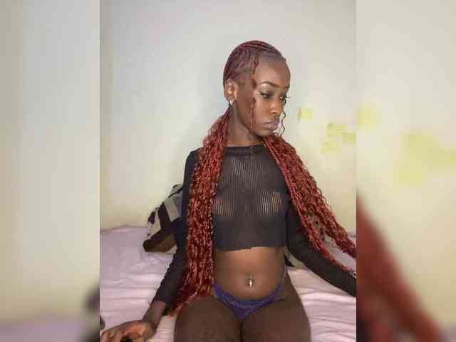 Lexxie1-1 webcam