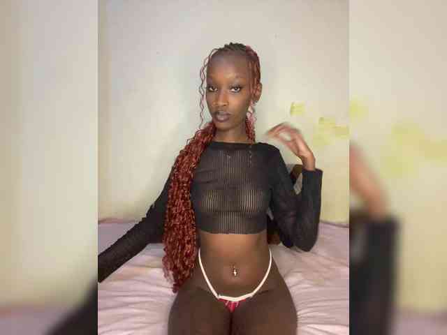 Lexxie1-1 webcam